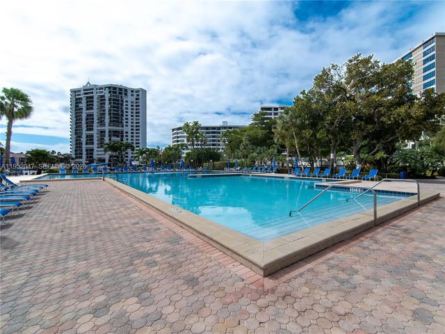 5 of 55 - 2500 Parkview Drive #2312, Hallandale Beach, FL