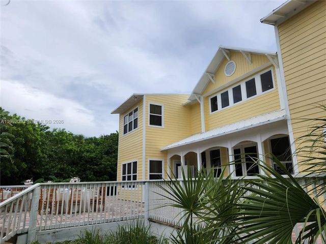 2 of 42 - 3601 N Highway A1a, Fort Pierce, FL