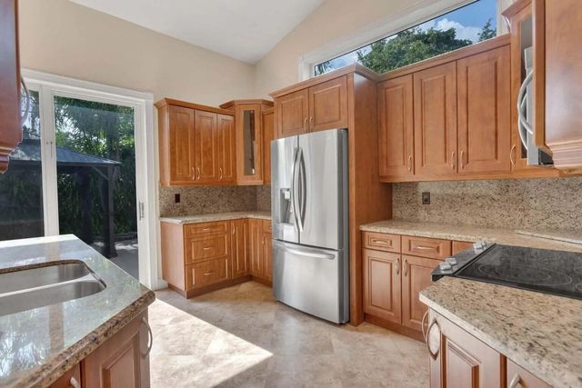 2 of 53 - 4500 Sw 25th Terrace, Dania Beach, FL