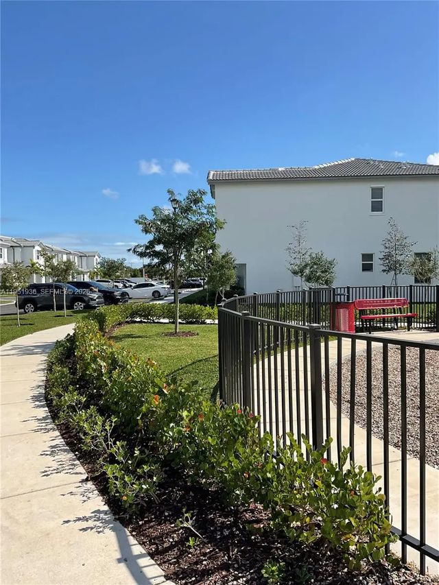 4 of 26 - 29224 Sw 162nd Court, Homestead, FL
