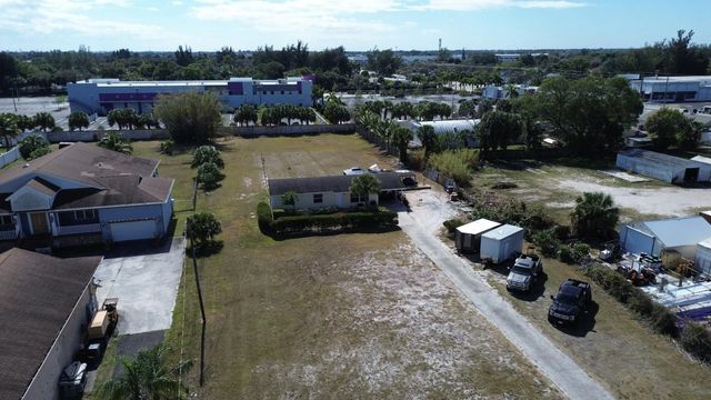 4 of 17 - 2920 Palmarita Road, West Palm Beach, FL
