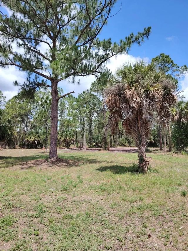 615 621 Hunting Club Avenue, Clewiston