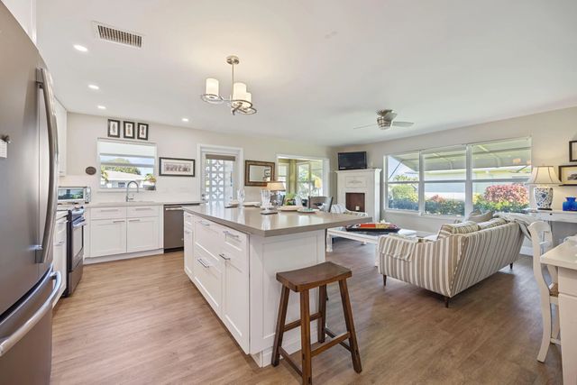3 of 20 - 200 South Boulevard #a, Boynton Beach, FL