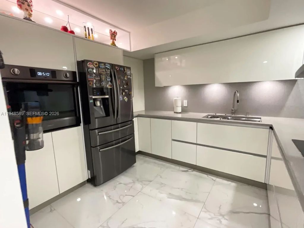 1301 Ne Miami Gardens Drive #501w, Miami