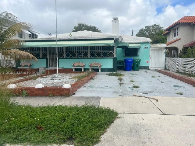 3 of 14 - 5934 Ne 4th Court, Miami, FL