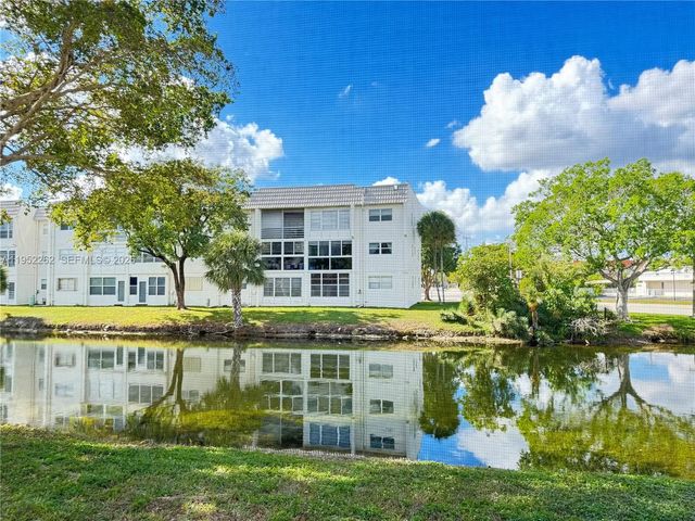 8515 Sunrise Lakes Boulevard #112, Sunrise