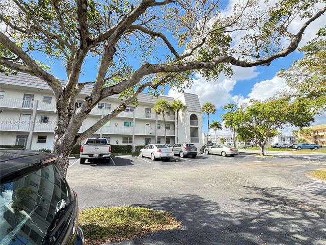 3 of 15 - 8515 Sunrise Lakes Boulevard #112, Sunrise, FL