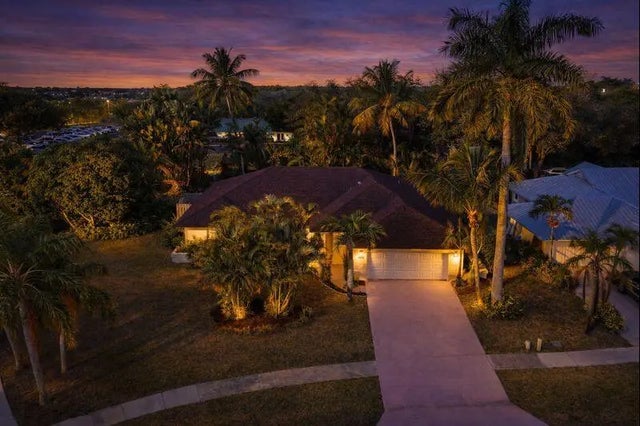 Photo of Listing #R11157612