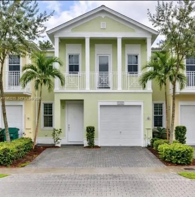 10780 Nw 74th Lane, Doral