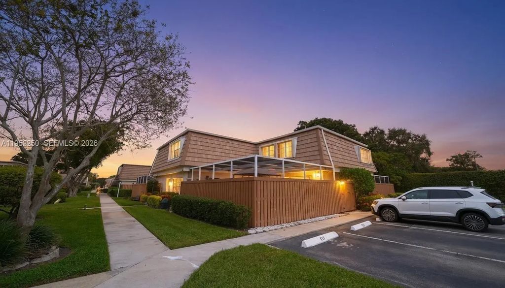 11625 Winchester Drive #b, Palm Beach Gardens
