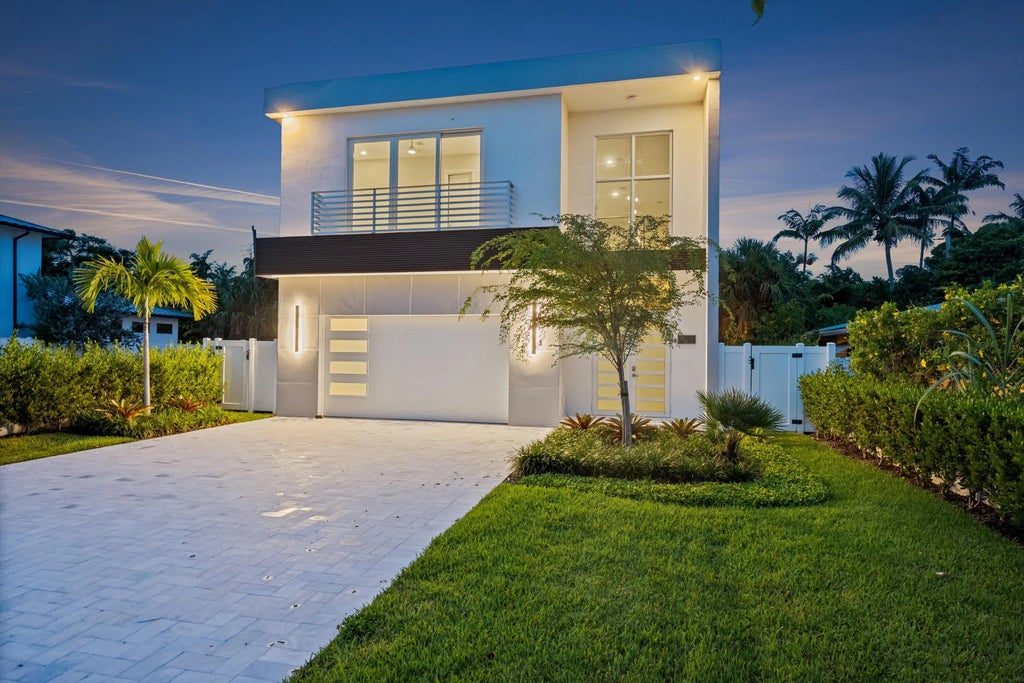 827 N Lake Avenue, Delray Beach