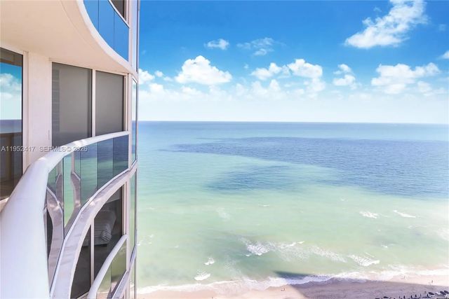 3 of 41 - 17201 Collins Ave+den #1403, Sunny Isles Beach, FL