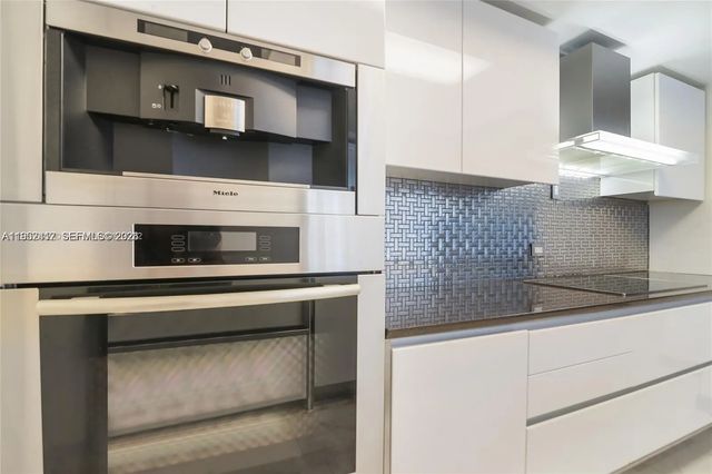 4 of 41 - 17201 Collins Ave+den #1403, Sunny Isles Beach, FL
