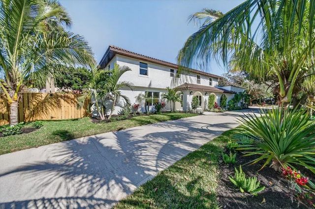 4 of 55 - 37 E High Point Road, Sewalls Point, FL