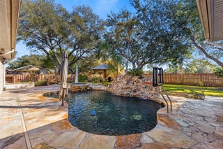 Photo of Listing #F10546875