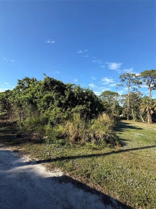 Photo of Listing #F10548442