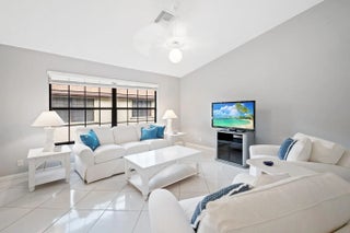 Photo of Listing #F10548450