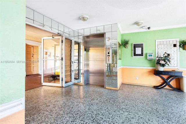 2 of 50 - 4151 Nw 41st Street #301, Lauderdale Lakes, FL