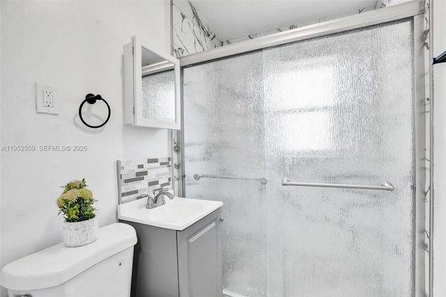 3 of 41 - 1582 Nw 5th Avenue, Pompano Beach, FL