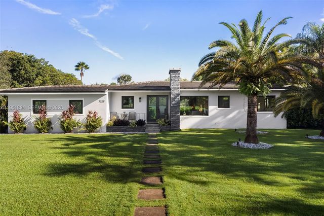 5 of 41 - 07325 Sw 102nd Street, Pinecrest, FL