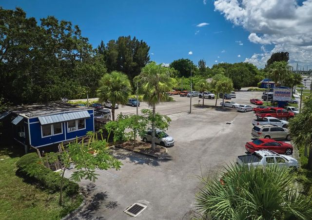 3 of 6 - 2155 Nw Federal Highway, Jensen Beach, FL