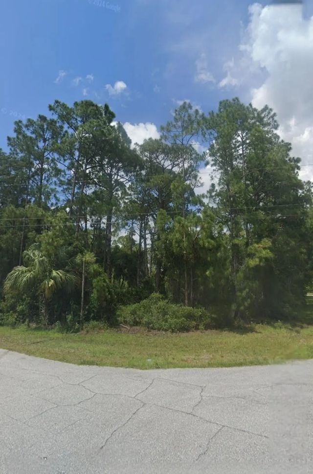 Lot 8 Renault Circle, North Port