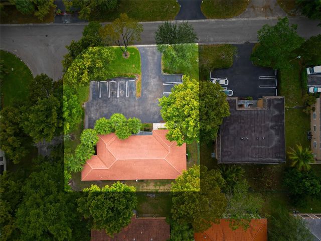 4 of 37 - 10201 Nw 35th Street, Coral Springs, FL