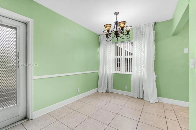 2 of 33 - 268 Coventry L #268, West Palm Beach, FL