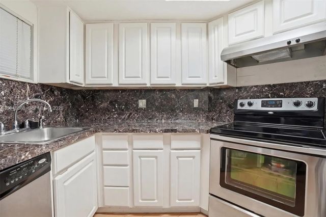 4 of 26 - 8363 Lake Drive #503, Doral, FL