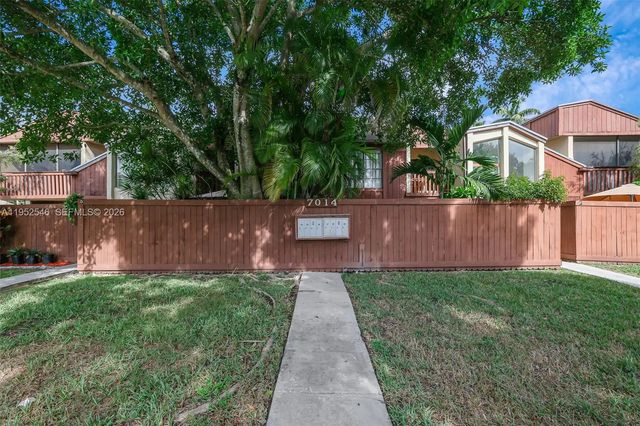4 of 55 - 7014 Sw 114th Place #c53, Miami, FL