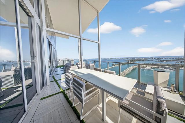 3 of 80 - 1100 Biscayne Boulevard #5306, Miami, FL