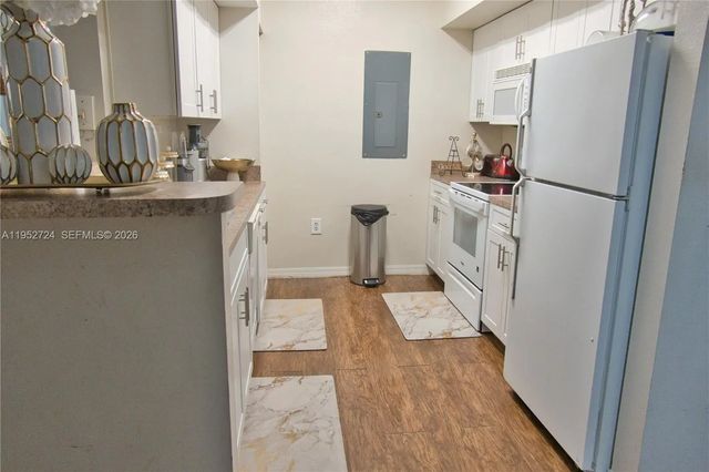 4 of 34 - 215 Sw 117th Terrace #14304, Pembroke Pines, FL