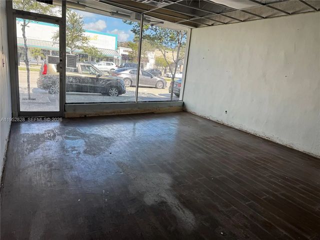 2 of 7 - 2328 Hollywood Boulevard, Hollywood, FL