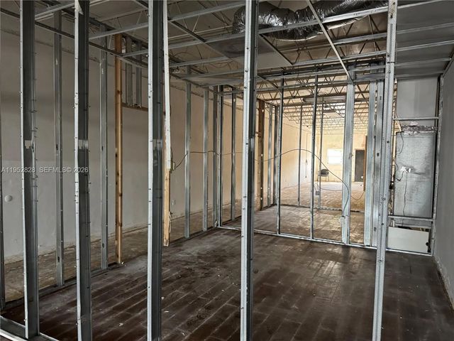 4 of 7 - 2328 Hollywood Boulevard, Hollywood, FL