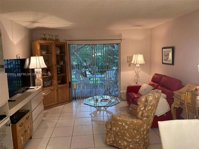4 of 50 - 5640 Sw 3rd Place #212, Margate, FL