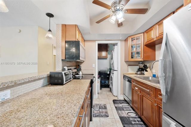 2 of 19 - 4714 Nw 50th Court, Tamarac, FL