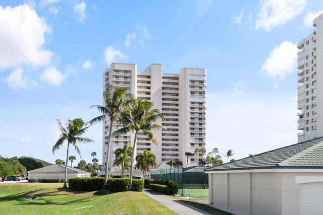 4 of 32 - 5051 N Highway A1a #12-1, Hutchinson Island, FL