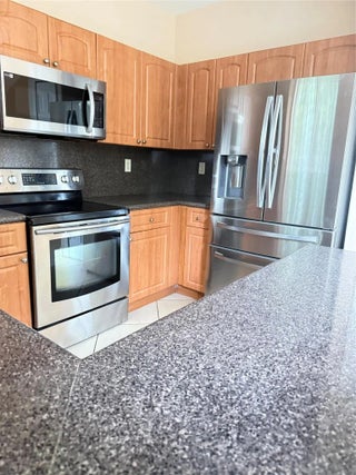 Photo of Listing #F10548597