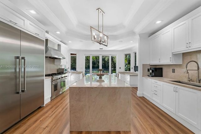 5 of 32 - 5002 Sw 86th Street, Miami, FL