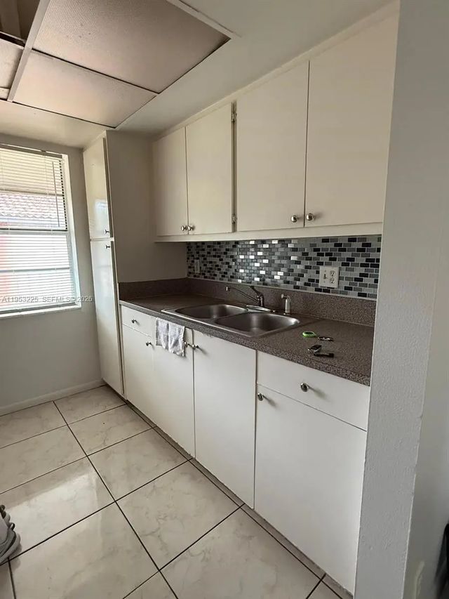 5 of 8 - 1200 Sw 50th Avenue #207-3, North Lauderdale, FL