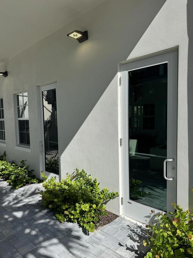 2 of 12 - 20 Nw 6th Avenue, Delray Beach, FL