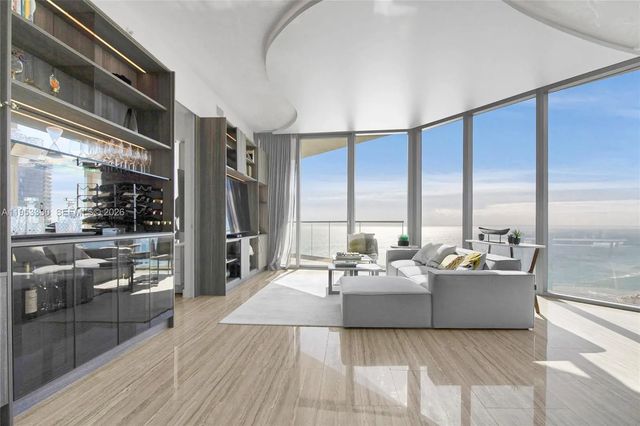 3 of 14 - 18975 Collins Avenue #4404, Sunny Isles Beach, FL