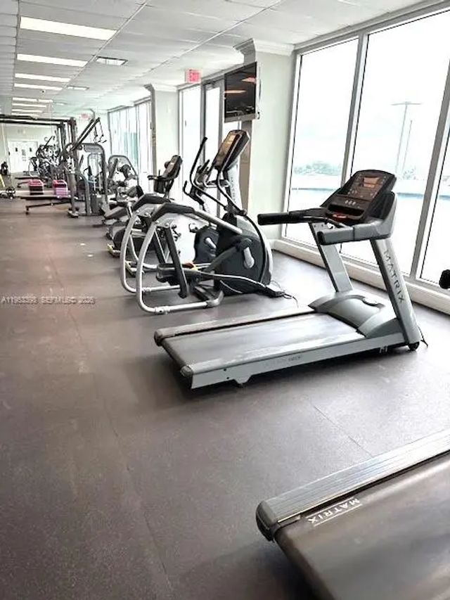 3 of 24 - 7135 Collins Avenue #722, Miami Beach, FL