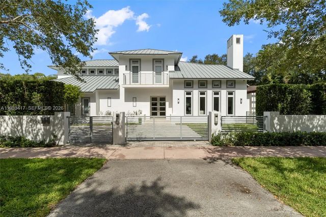 6900 Barquera Street, Coral Gables