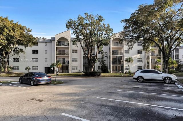 2 of 43 - 3300 Spanish Moss Terrace #106, Lauderhill, FL