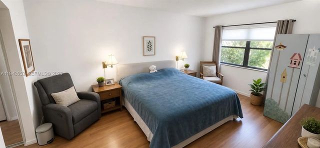 200 Lakeview Drive #212, Weston