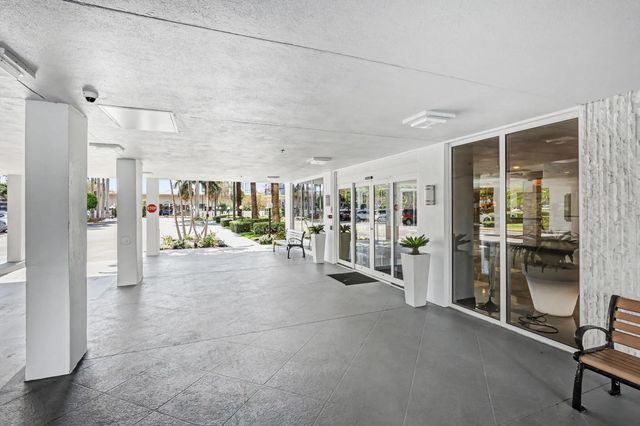 2 of 38 - 3333 Ne 34th Street #314, Fort Lauderdale, FL