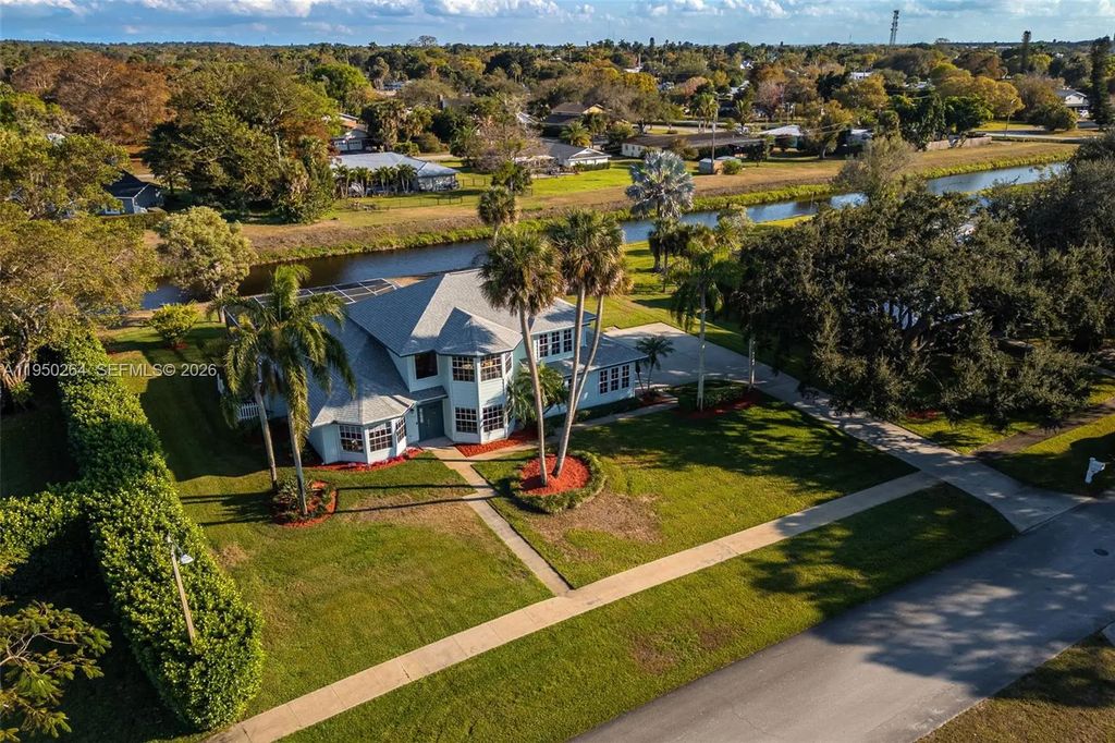 108 Ridgewood Avenue, Clewiston