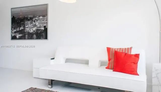 3 of 13 - 801 15th Street #208, Miami Beach, FL