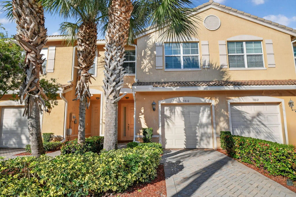 5810 Monterra Club Drive, Lake Worth
